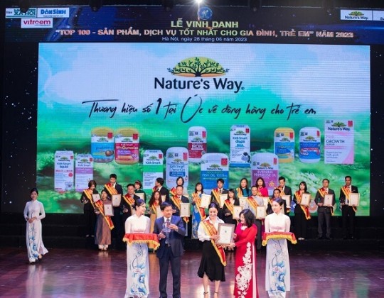 Nature's Way vinh dự đạt Top 100 sản phẩm tốt nhất cho gia đình và trẻ em năm 2023