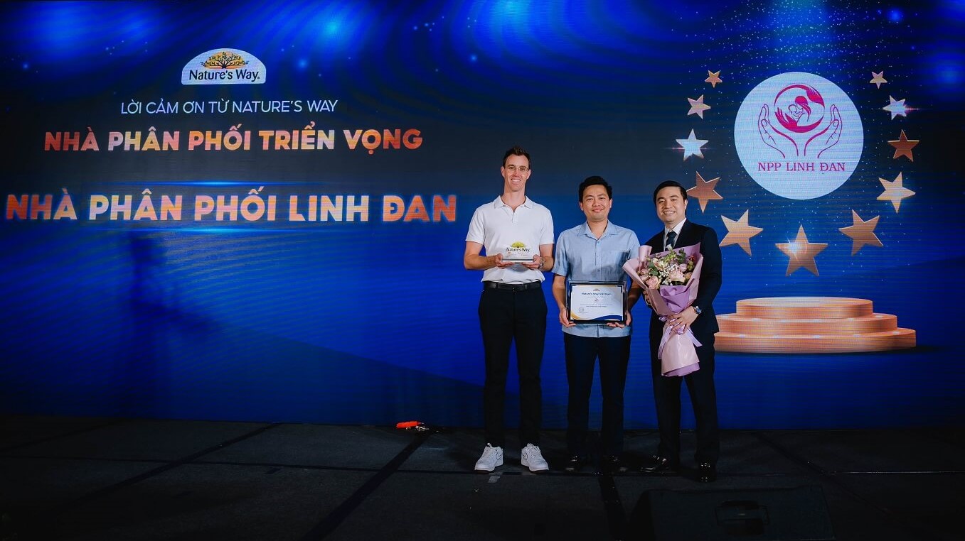 Vinh danh các đối tác chiến lược