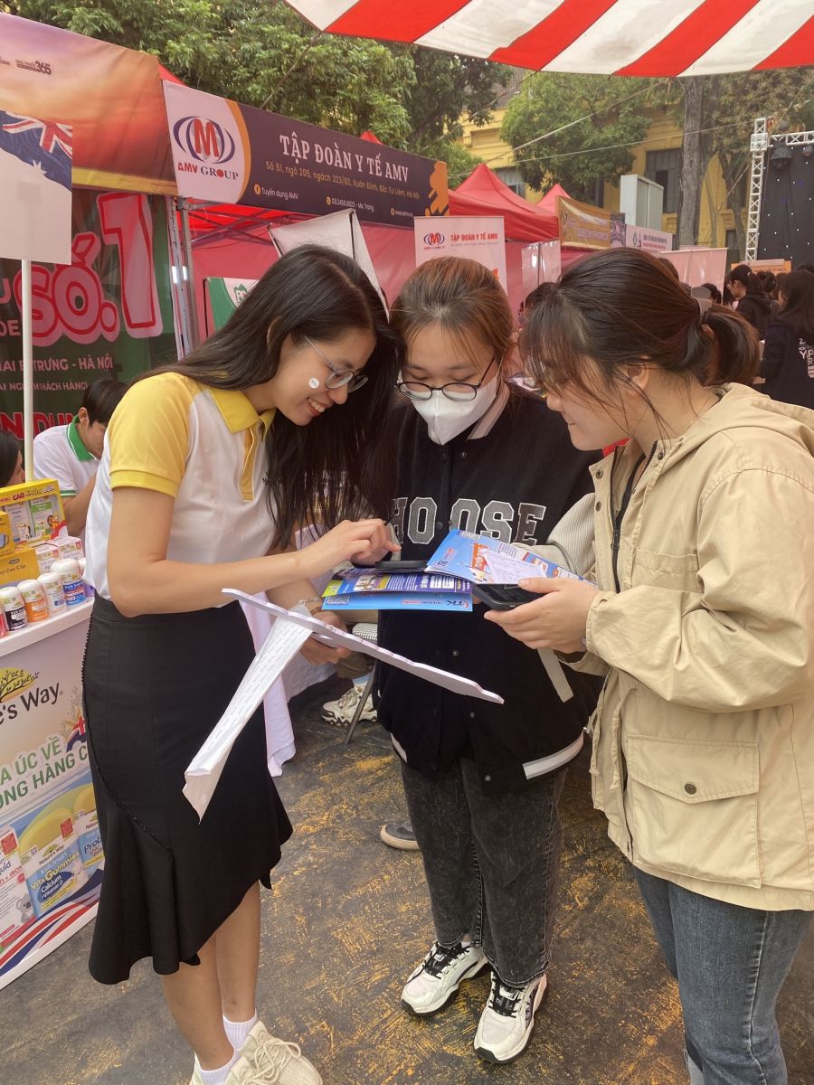 Ngày hội tuyển dụng Đại học dược Hà Nội