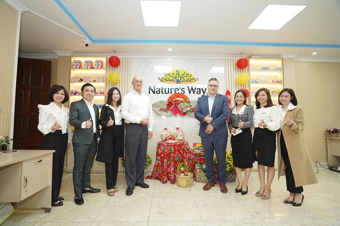 Nature’s Way Việt Nam vinh dự đón khách quý từ Pharmacare ngày giáp Tết