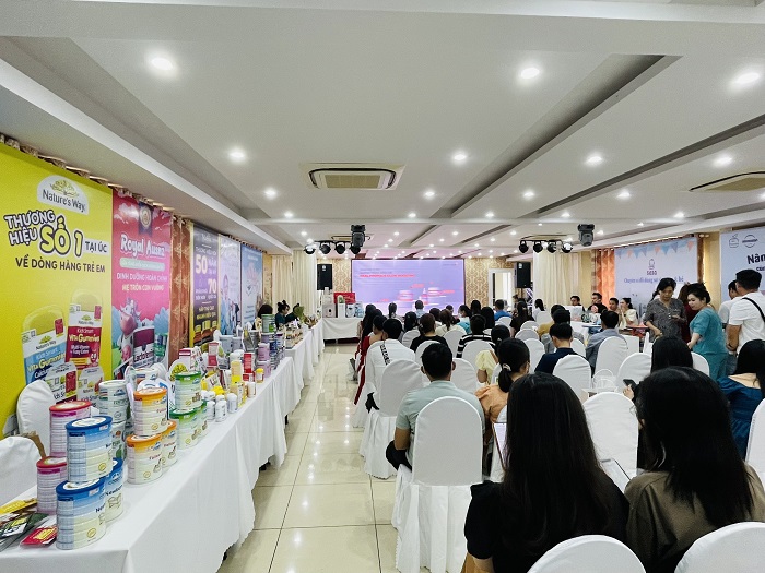 Hội thảo tiền sản do An Bé Bé tổ chức lần này được đánh giá là hội thảo tiền sản có quy mô và sự đầu tư lớn nhất Bạc Liêu 2023, thu hút được sự tham dự, chia sẻ của rất nhiều mẹ bầu, những chị em có dự định mang thai và cả những cả những 