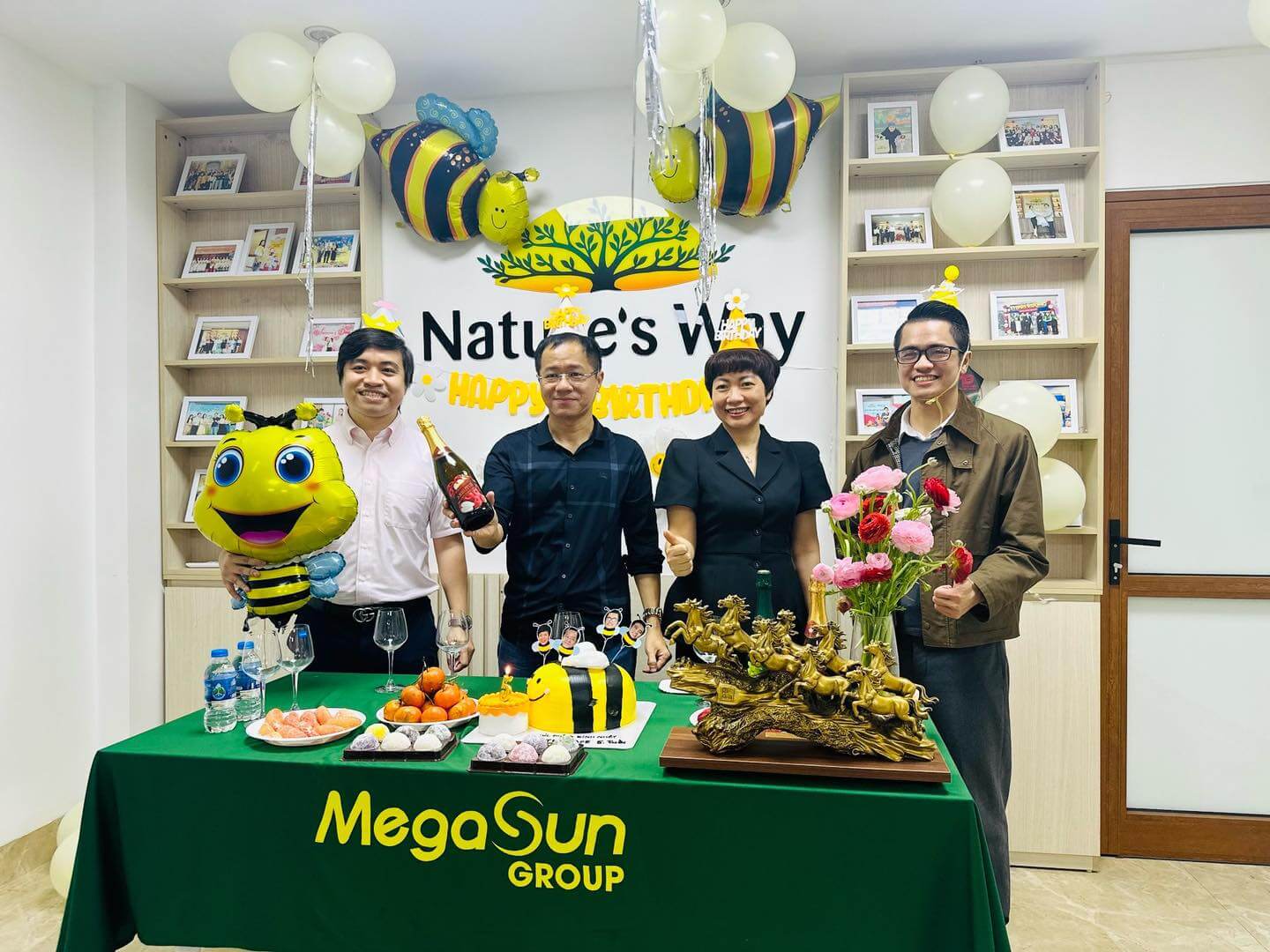 Chúc mừng sinh nhật Master Bee 5 tuổi
